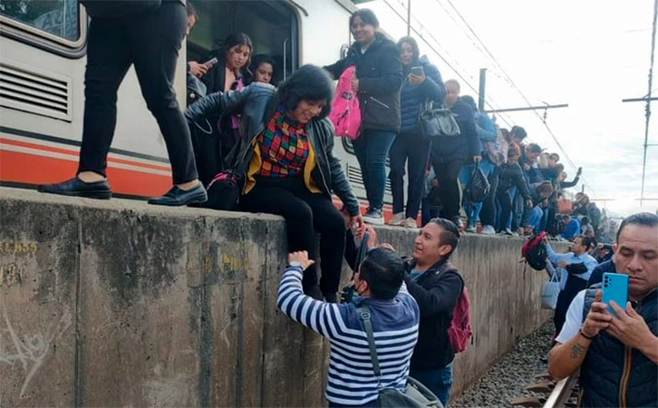 Diputados exigen destitución del titular del Metro