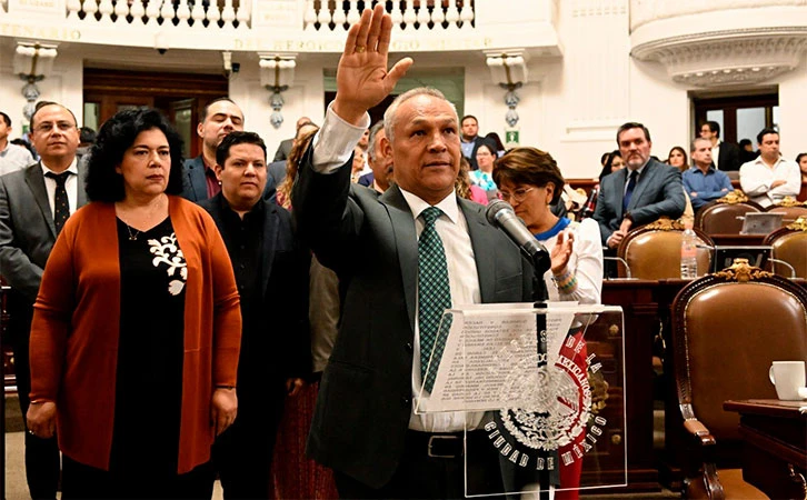 Hermano de Dolores Padierna es ratificado como magistrado