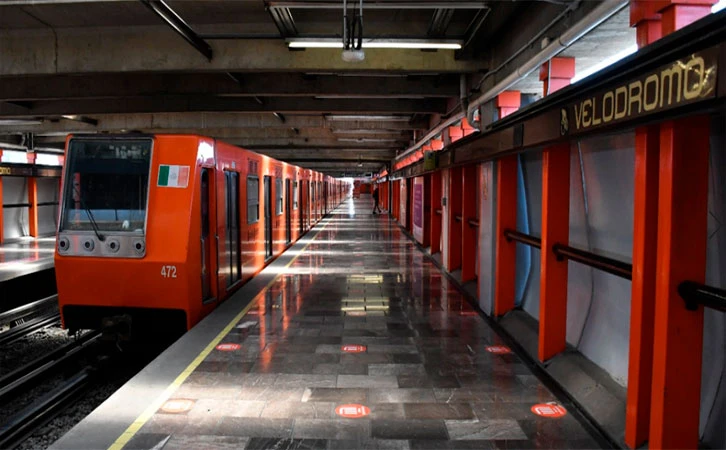 Hundido en la indiferencia Metro de CDMX: MCCI