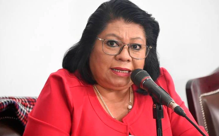 Jueza concede amparo a diputada Barrón Hernández