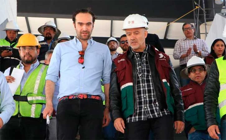 Exigen renuncia de titular de Obras CDMX por caída de Tren Interurbano