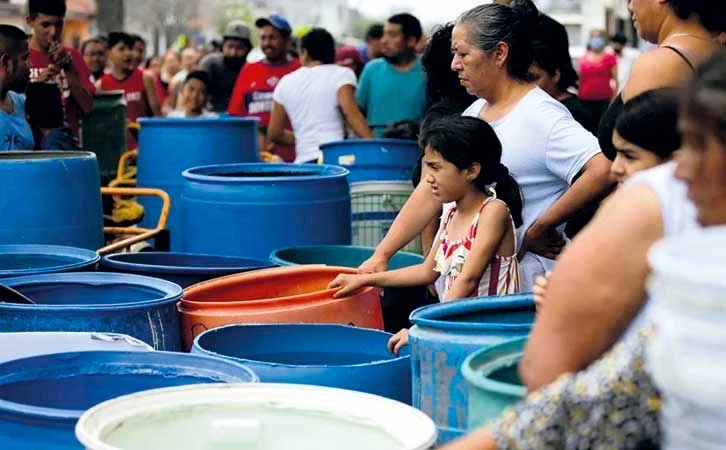 Crisis hídrica no es un tema político; incrementan capitalinos sin agua
