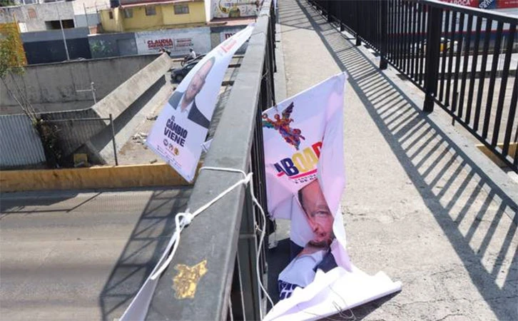 Acusan a alcalde interino de Iztapalapa de retirar ilegalmente propaganda de Taboada