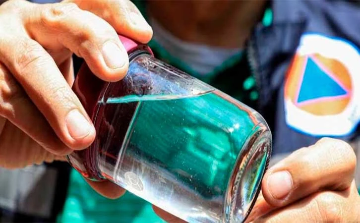 Exigen a gobierno CDMX dar la cara ante olor a gasolina en el agua