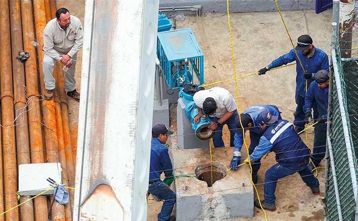 Tardía respuesta de Batres por agua contaminada en la CDMX