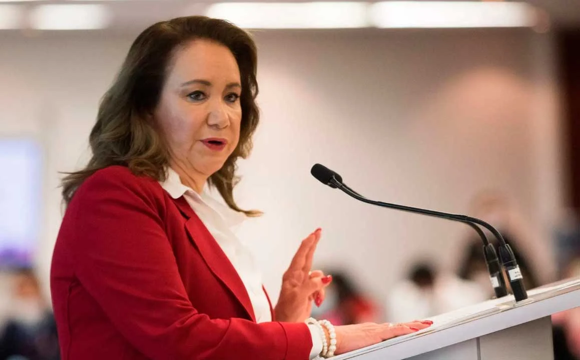 Yasmín Esquivel llama a legisladores a impartir justicia por igual