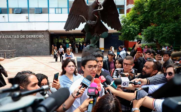 Piden universitarios “abrir puertas” del Congreso para diálogo sobre reforma judicial