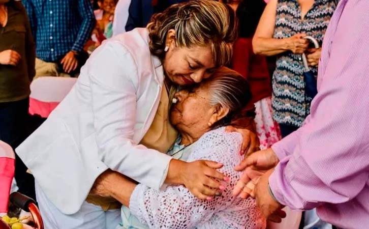 Pueblo de San Andrés Mixquic ratifica a Azucena Flores como coordinadora territorial