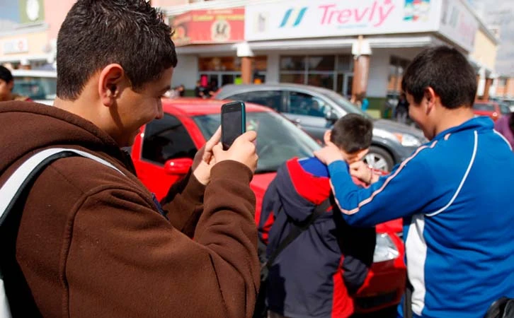 Padres de familia protestan por bullying en Secundaria Tláloc