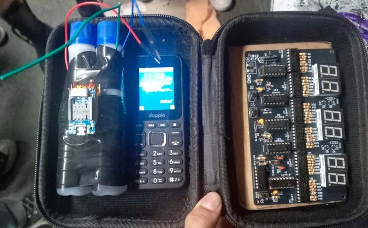 Desalojan prepa 5 de la UNAM por presunto explosivo