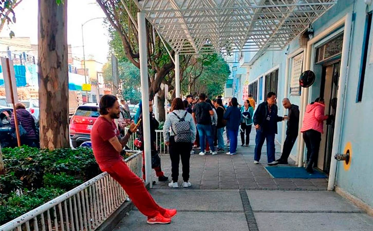 A tres meses del conflicto en el Sanatorio Trinidad, trabajadores siguen sin pagos ni solución