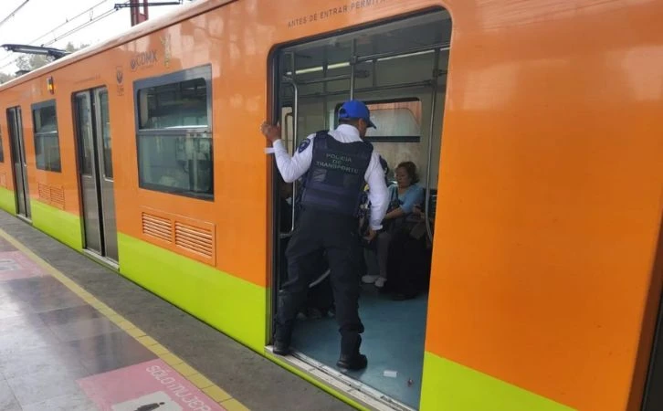 Metro reporta retrasos de hasta 10 minutos, por lluvias