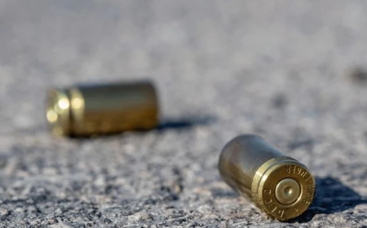 Vecinos denuncian abuso de policías que se llevaron a trabajadores tras balacera en Iztapalapa