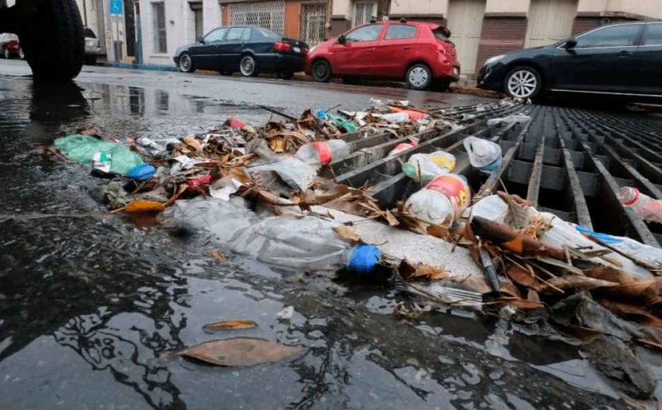 Más de 35 mil toneladas de basura obstruyen drenaje en Valle de México