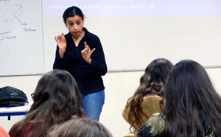 Proponen legisladores lenguaje de señas en escuelas CDMX