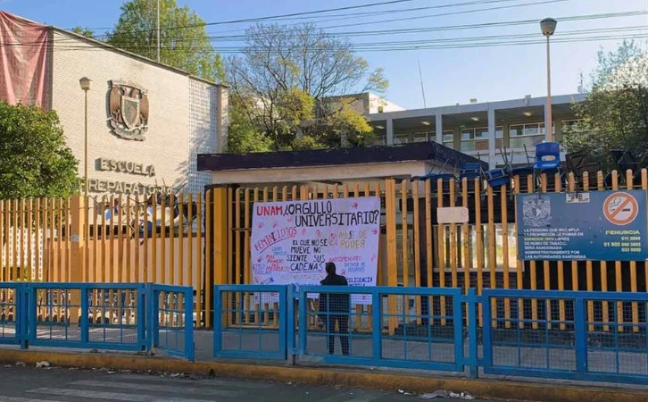 Prepa 8 de la UNAM suspende clases tras agresiones a estudiantes
