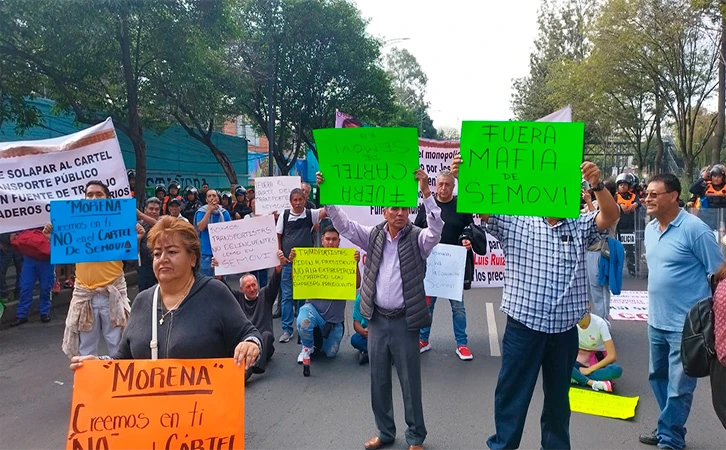 Transportistas denuncian a Semovi y a Andrés Lajous de quitarles su patrimonio