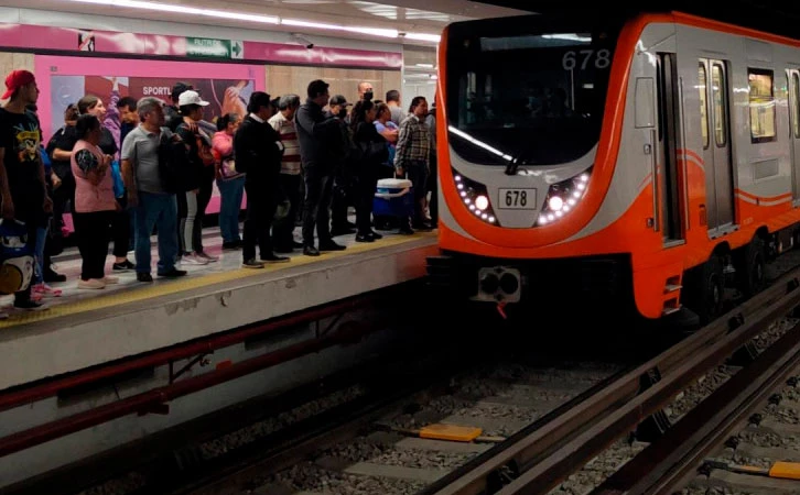 Retrasos de renovada L1 del Metro exaspera a usuarios